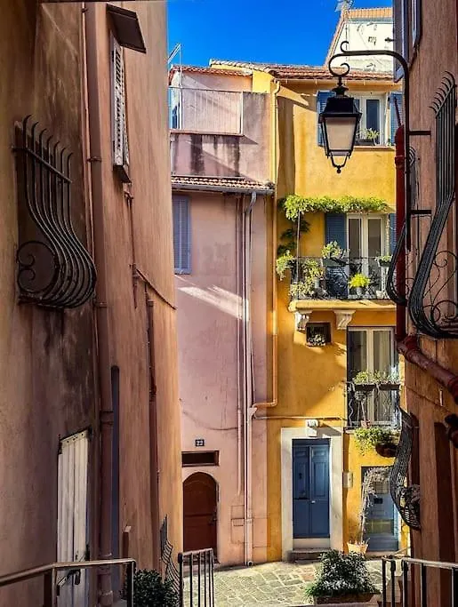 Suquet Lovers- Centre Historique Cannes 0*,  Frankreich